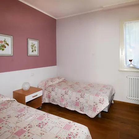 公寓 Conchita Terrazza Balkon-ferienwohnung 科利科
