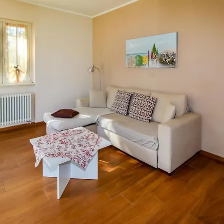 Conchita Terrazza Balkon-ferienwohnung 아파트